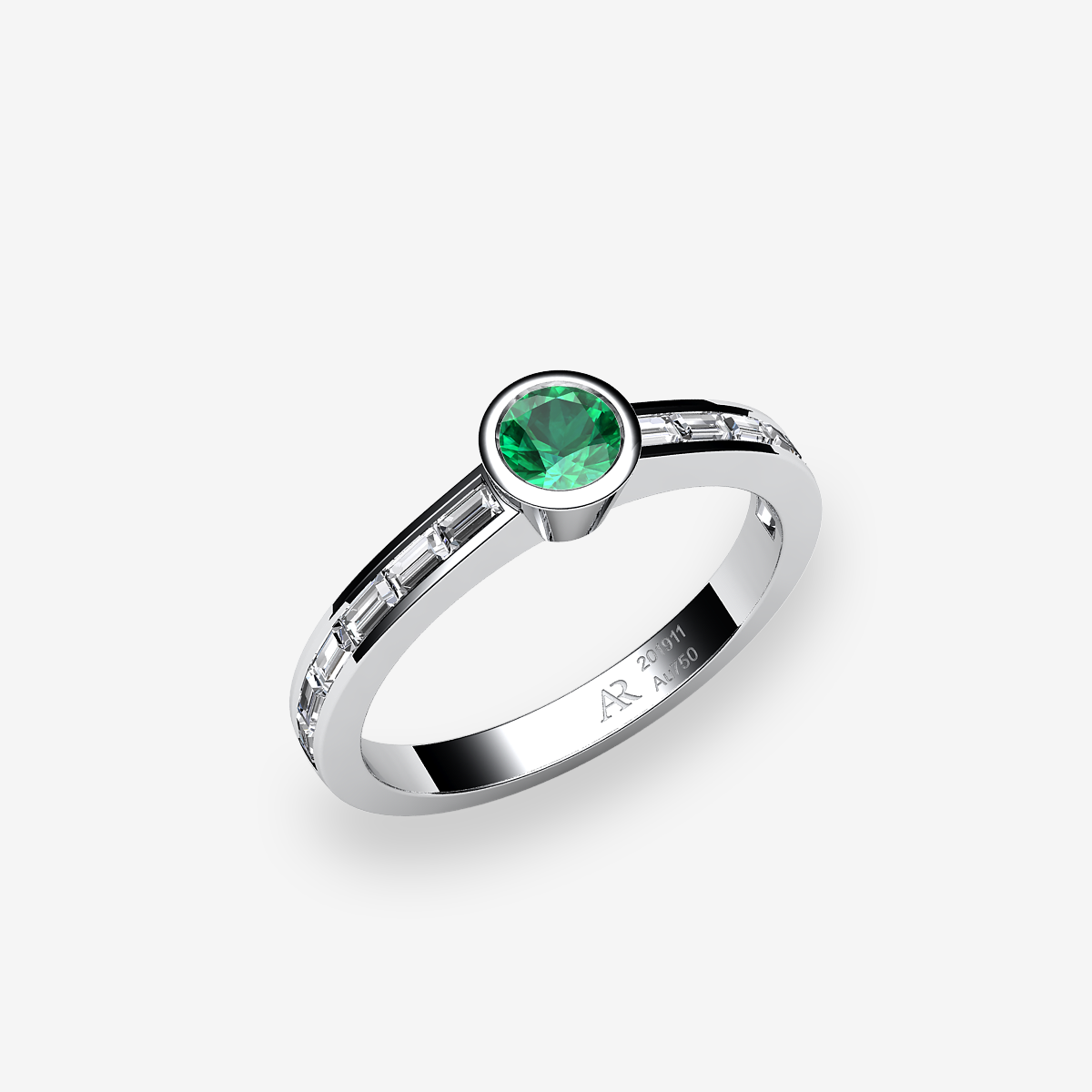 Platinum 950‰ Emerald bezel set ring
