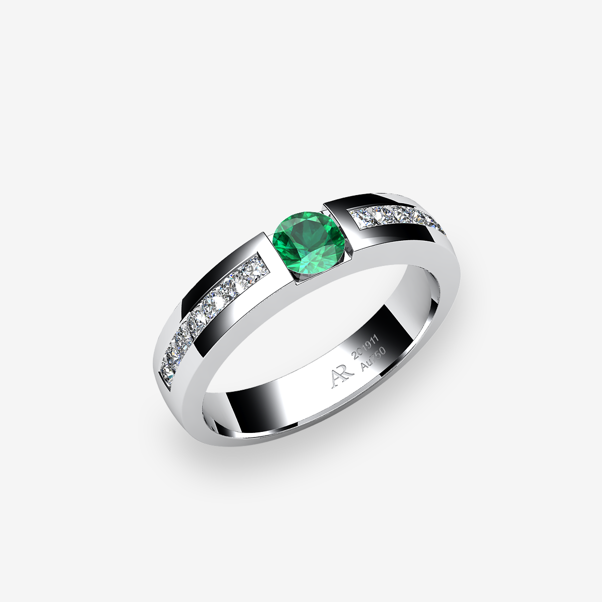 Platinum 950‰ Emerald channel set ring