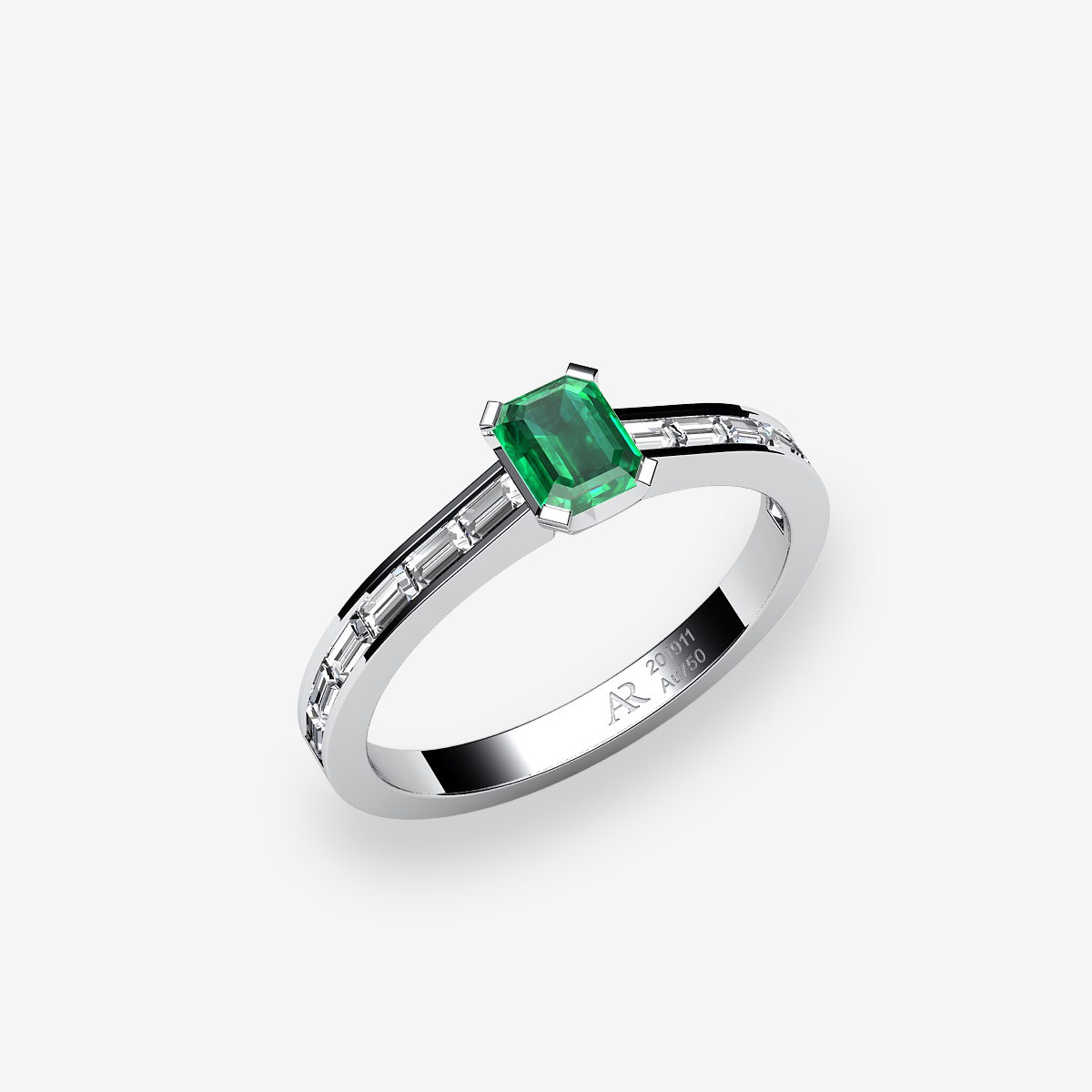 Platinum 950‰ Emerald solitaire engagement ring