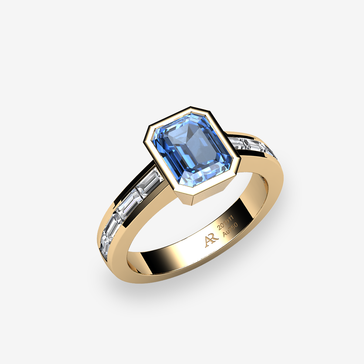 18k Yellow Gold Aquamarine bezel set ring