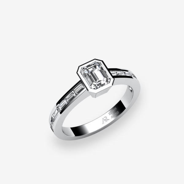 Venice Platinum 950‰ Diamond bezel set engagement ring