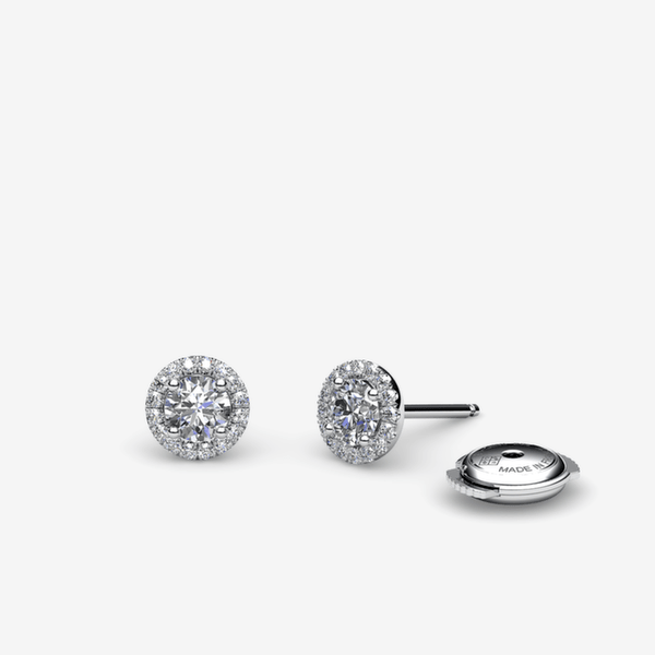 Grâce Boucles d'oreilles entourage Diamants Or blanc palladié 18 carats